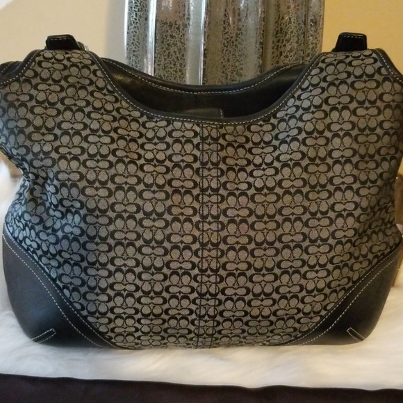 Coach Handbag - Picture 2 of 8